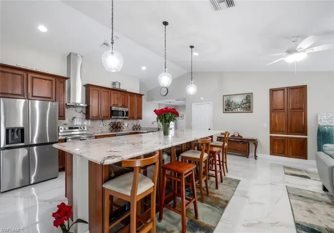 5831  Dogwood  WAY, Naples, FL 34116