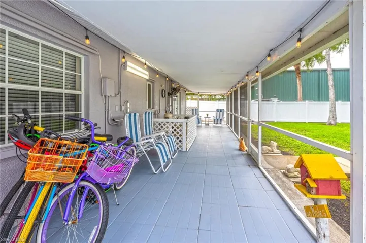 5831  Dogwood  WAY, Naples, FL 34116