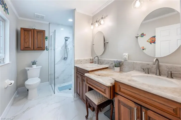 5831  Dogwood  WAY, Naples, FL 34116