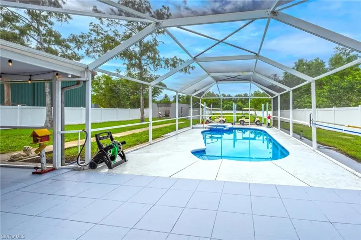 5831  Dogwood  WAY, Naples, FL 34116