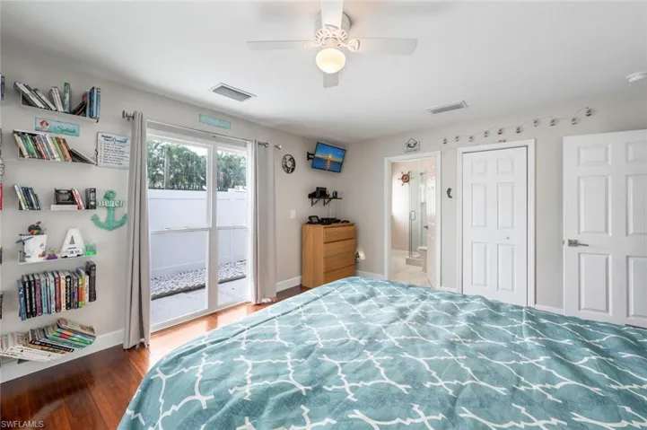 5831  Dogwood  WAY, Naples, FL 34116