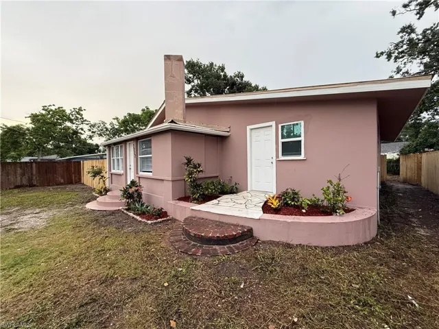 3902  LOCUST  AVE, Sarasota, FL 34234
