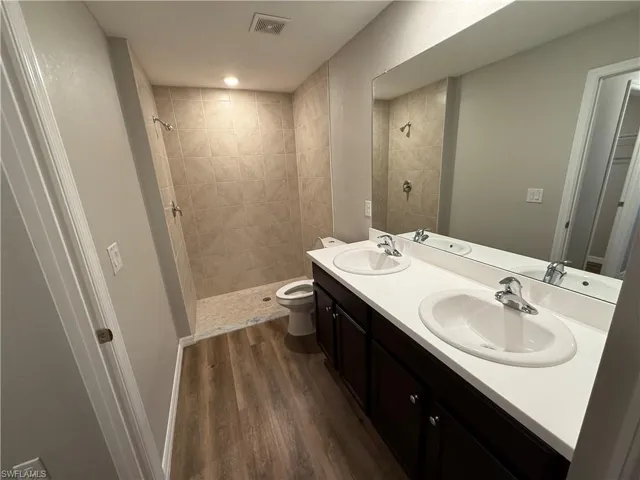 1602 Nw 28th St, Cape Coral, Florida 33993