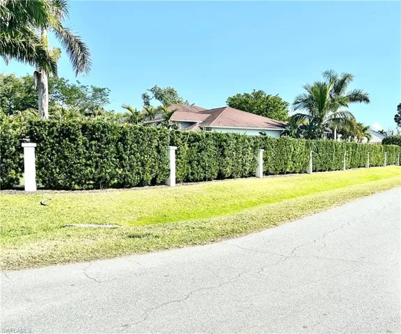 Privacy fence on side of home