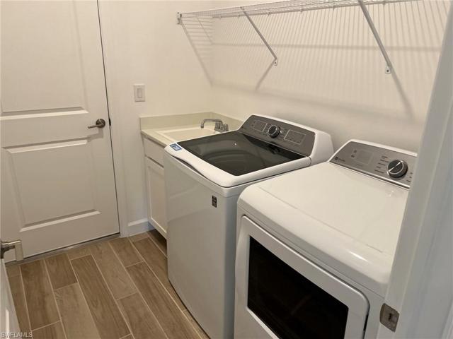 Sink, washer & dryer.