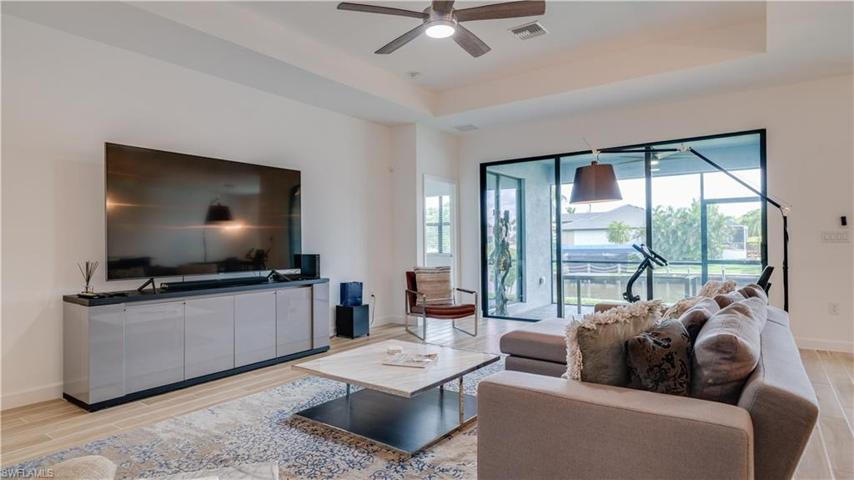 Great room leading to lanai.