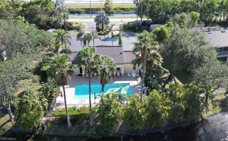 200 Diamond Cir 202, Naples, Florida 34110
