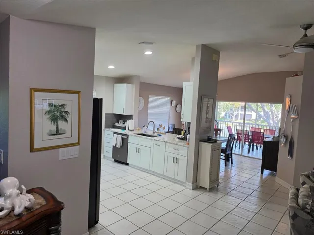 200 Diamond Cir 202, Naples, Florida 34110