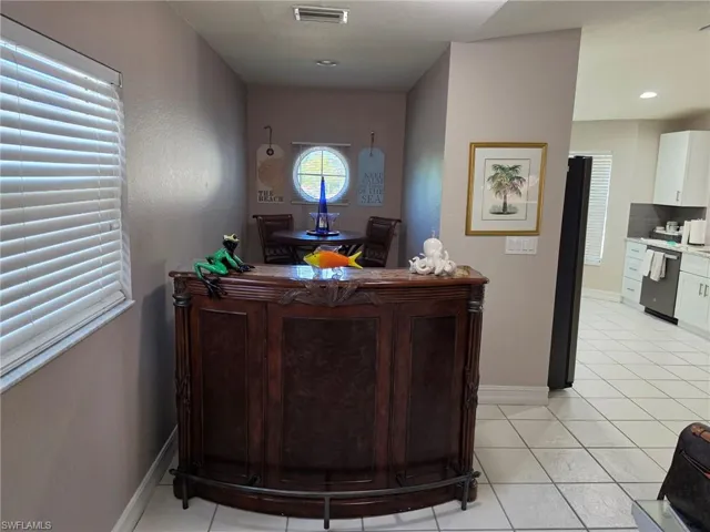 200 Diamond Cir 202, Naples, Florida 34110