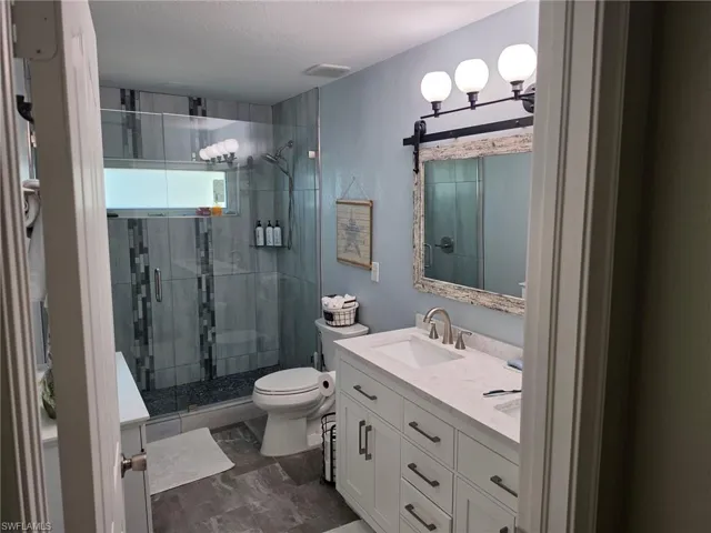200 Diamond Cir 202, Naples, Florida 34110