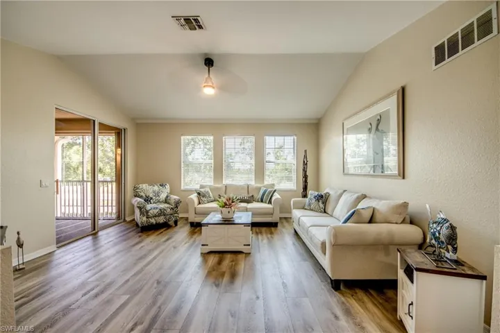 1860 Concordia Lake Cir # 607, Cape Coral Fl 33909