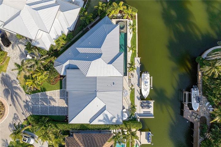 153' of deep waterfront, minutes to the Gulf of Mexico