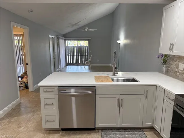 6331  Royal Woods  DR, Fort Myers, FL 33908