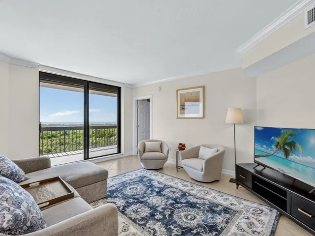6001 Pelican Bay Blvd 503, Naples, Florida 34108