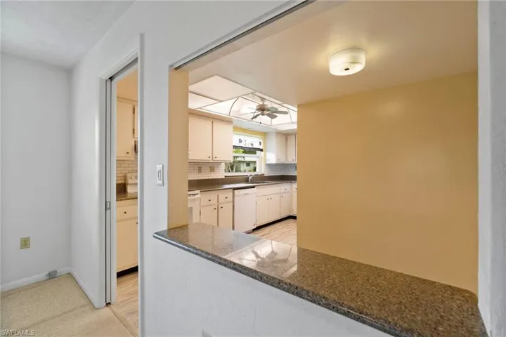 5560  Pendlewood  LN, Fort Myers, FL 33919