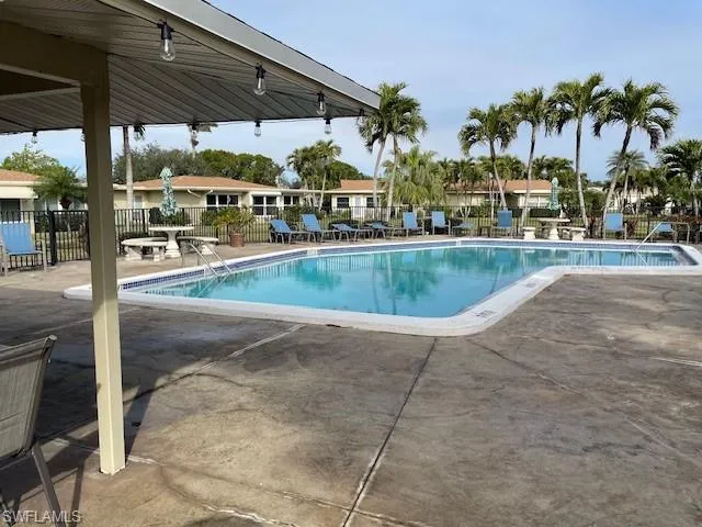5560  Pendlewood  LN, Fort Myers, FL 33919
