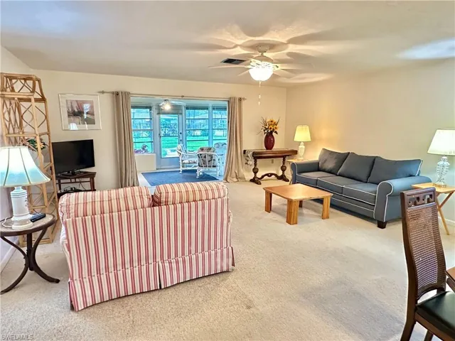 5560  Pendlewood  LN, Fort Myers, FL 33919