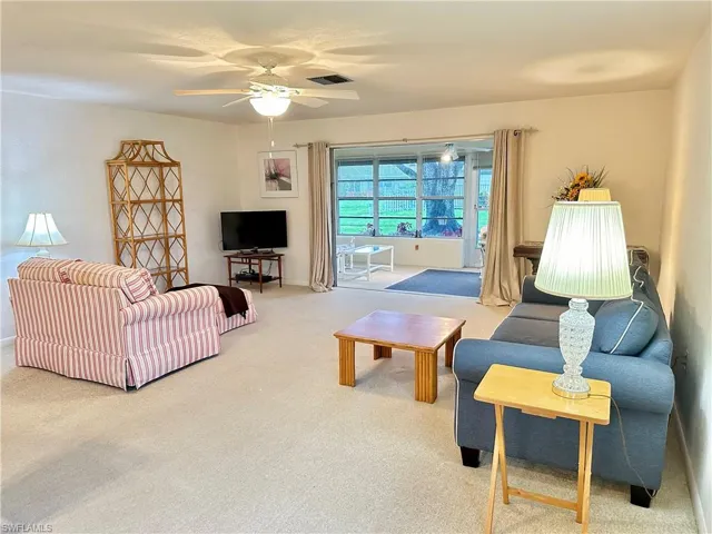 5560  Pendlewood  LN, Fort Myers, FL 33919