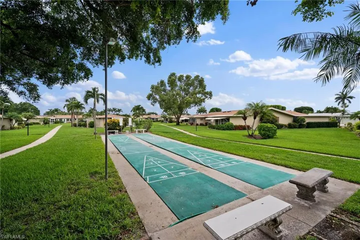 5560  Pendlewood  LN, Fort Myers, FL 33919