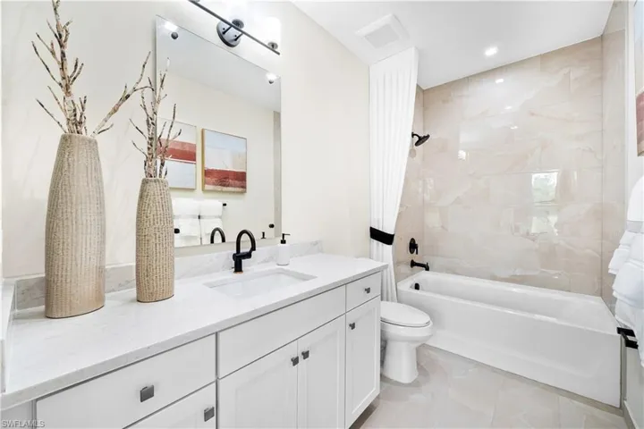 10927  Salt Bay  WAY, Fort Myers, FL 33913