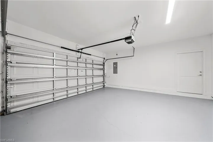 2-Car Garage