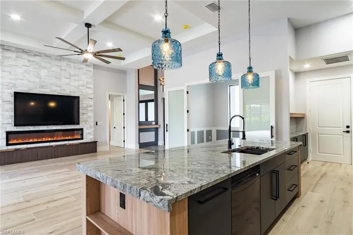 2513 Sw 25th Ave, Cape Coral, Florida 33914