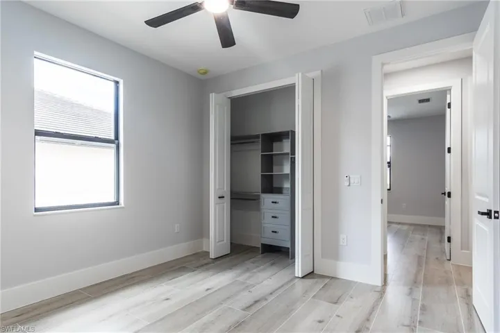 2513 Sw 25th Ave, Cape Coral, Florida 33914