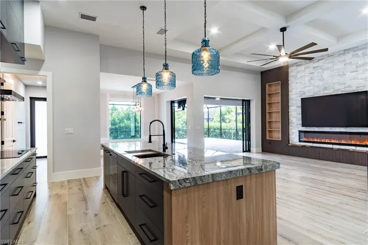 2513 Sw 25th Ave, Cape Coral, Florida 33914