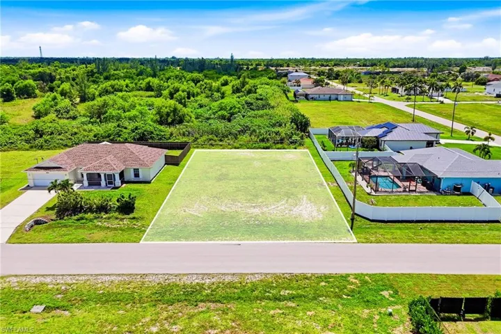 3518 Nw 39th Ln, Cape Coral, Florida 33993
