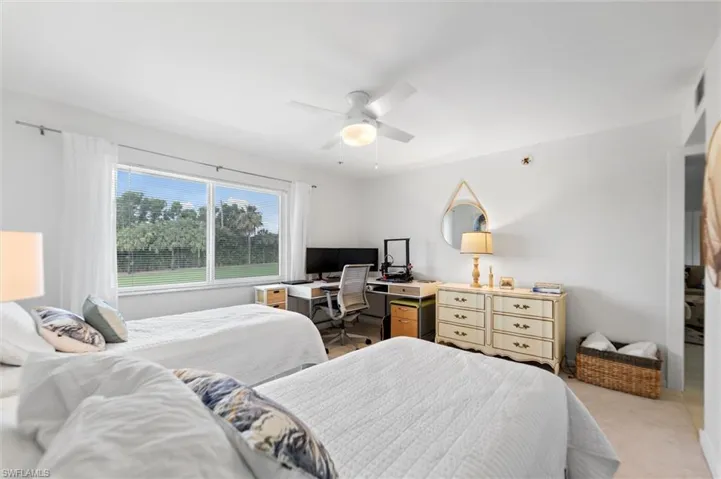 249 Memory Ln 4, Naples, Florida 34112
