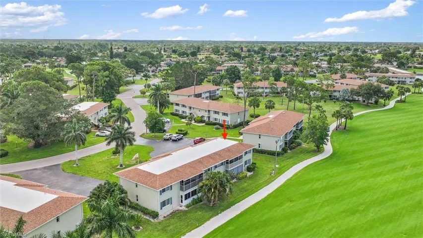 249 Memory Ln 4, Naples, Florida 34112