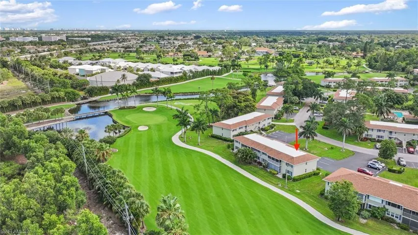 249 Memory Ln 4, Naples, Florida 34112
