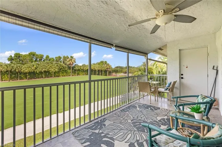 249 Memory Ln 4, Naples, Florida 34112