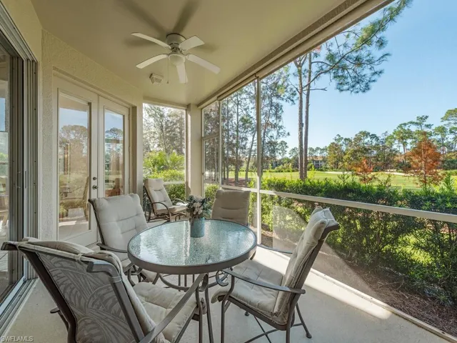 Sunroom with ceiling fan