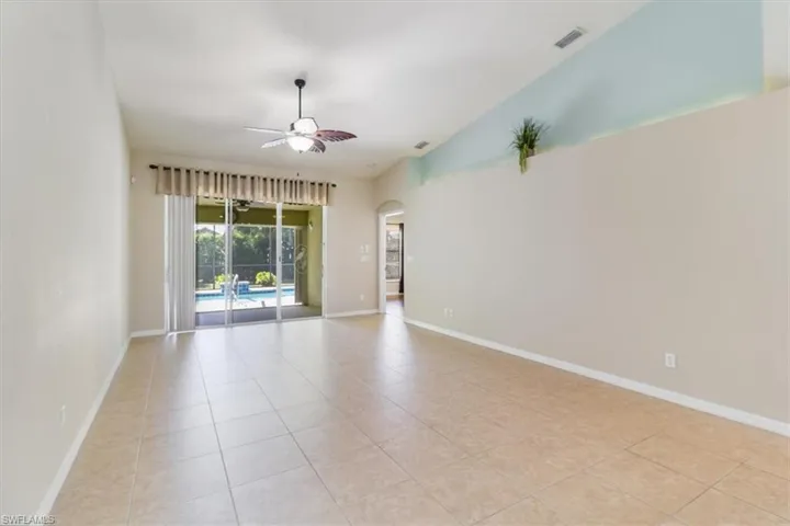 15193  Cortona  WAY, Naples, FL 34120