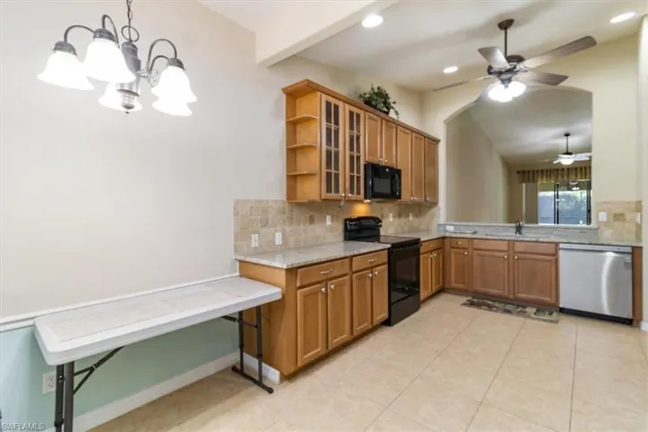 15193  Cortona  WAY, Naples, FL 34120