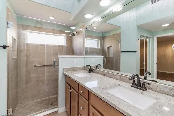 15193  Cortona  WAY, Naples, FL 34120