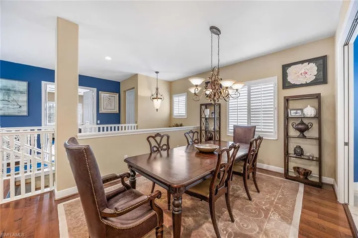 7841  Hawthorne  DR, Naples, FL 34113