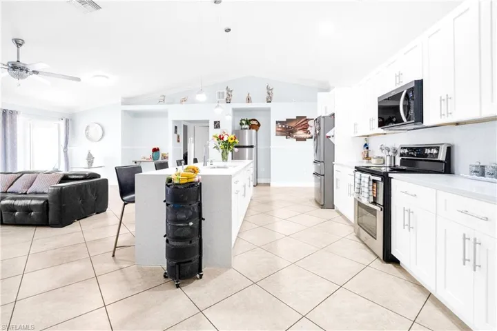 4207 30th St Sw, Lehigh Acres, Florida 33976