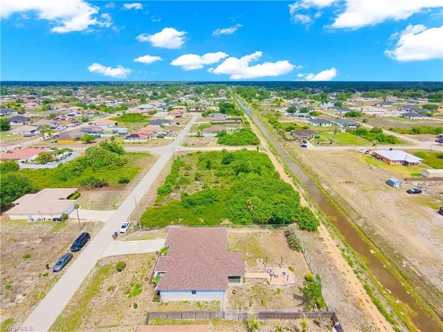 4207 30th St Sw, Lehigh Acres, Florida 33976