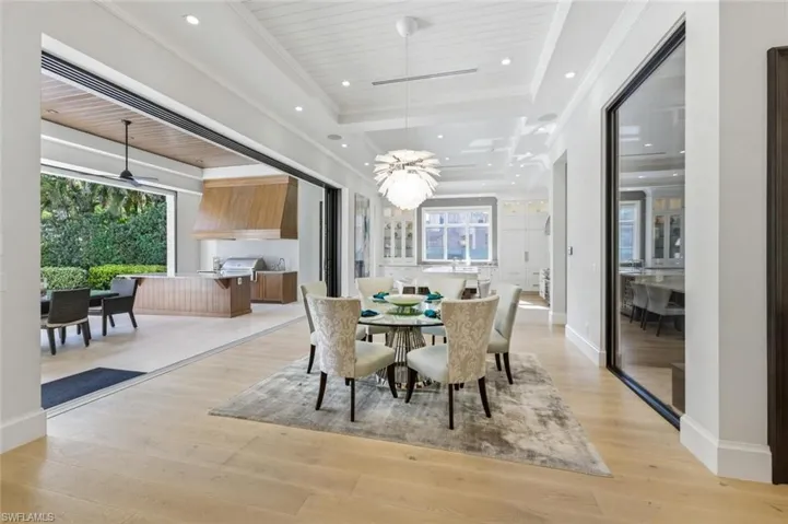 727 Buttonbush Ln, Naples, Florida 34108