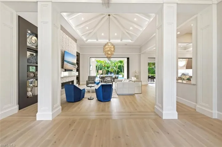 727 Buttonbush Ln, Naples, Florida 34108