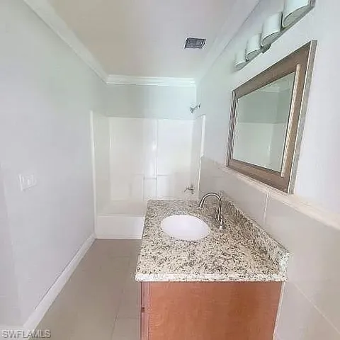 3420 72nd Ave Ne, Naples, Florida 34120