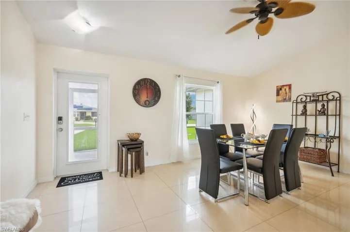 2318 Se 15th Ter, Cape Coral Fl 33990