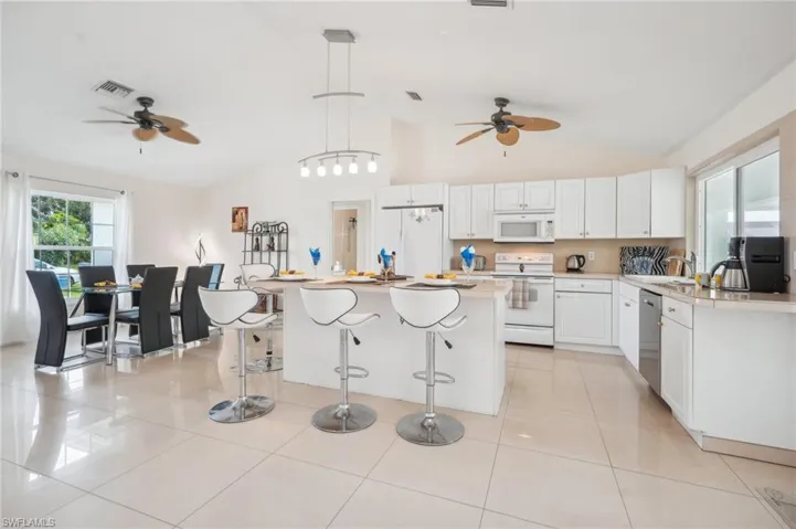 2318 Se 15th Ter, Cape Coral Fl 33990