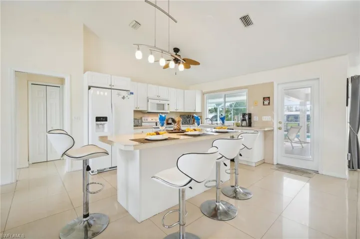 2318 Se 15th Ter, Cape Coral Fl 33990