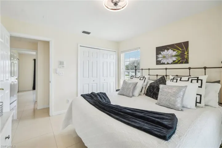 2318 Se 15th Ter, Cape Coral Fl 33990