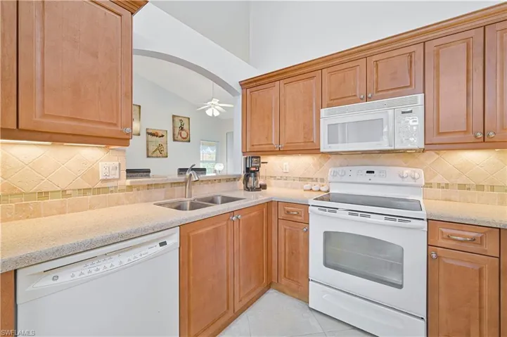 2600  Marshcreek  LN, Naples, FL 34119