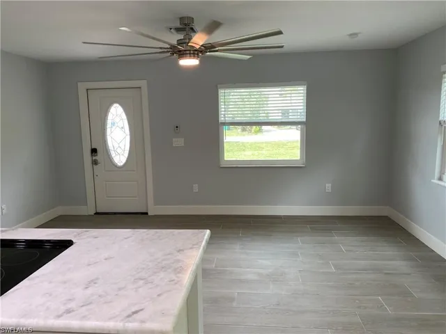 536 101st Ave N, Naples, Florida 34108