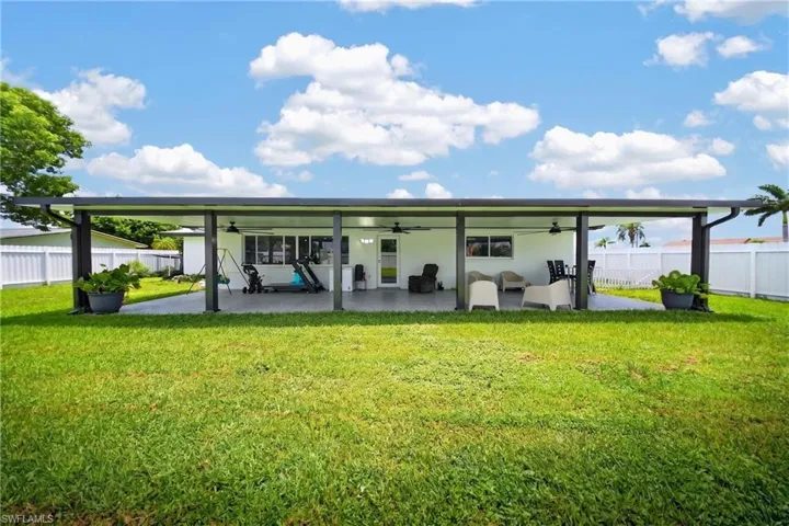 713 Se 43rd St, Cape Coral, Florida 33904